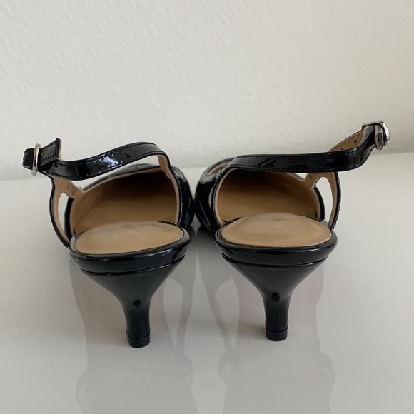 Trotters Kimberly Dress Pump - Picture 3 of 12